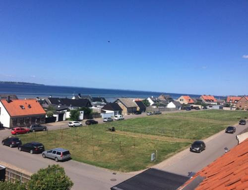 Borstahusen Apartamento | Ljus etagevåning med havsutsikt i gamla Borstahusen