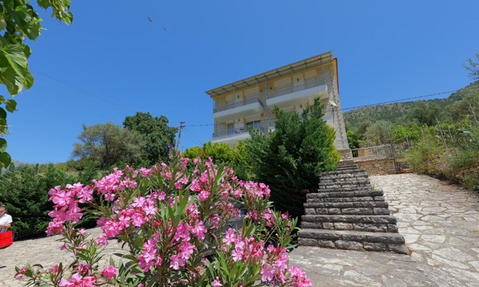 Himare Apartamento | Llamani Apartments