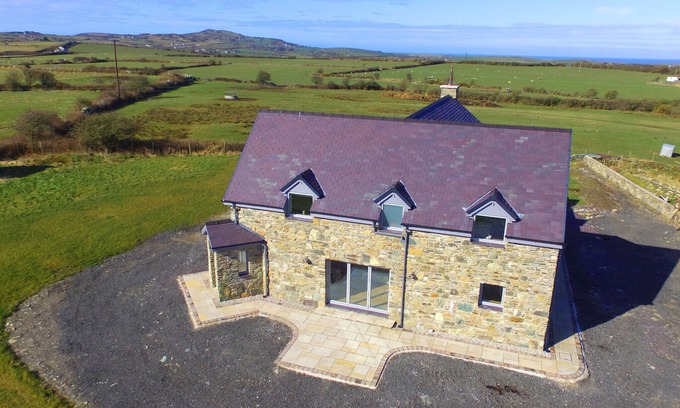 Llanddeusant Casa | Llanddygfael Hir - Cuatro Habitaciones Casa, Capacidad 8