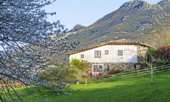 Puente Nuevo Otro | Llanes, Casa rural en granja, plena naturaleza.