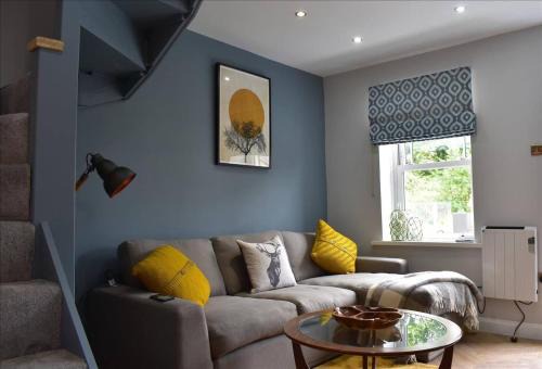Llansteffan Casa | Llansteffan 2-Bed Cottage Sleeps 4 Dog Ok