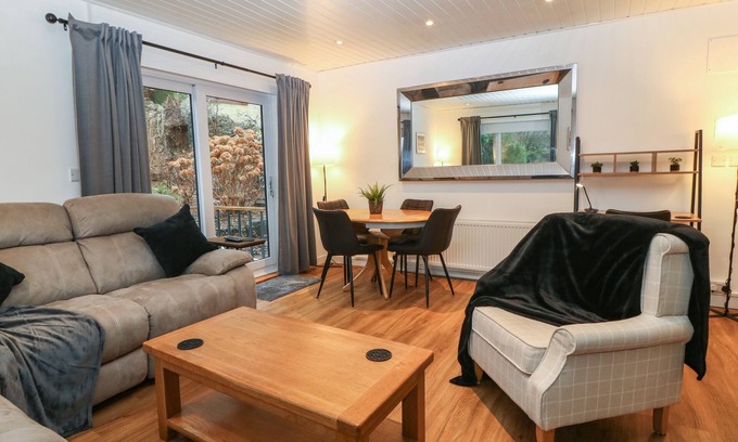 Gallt Y Foel Casa | LLETY'R WYDDFA, pet friendly, character holiday cottage in Llanberis