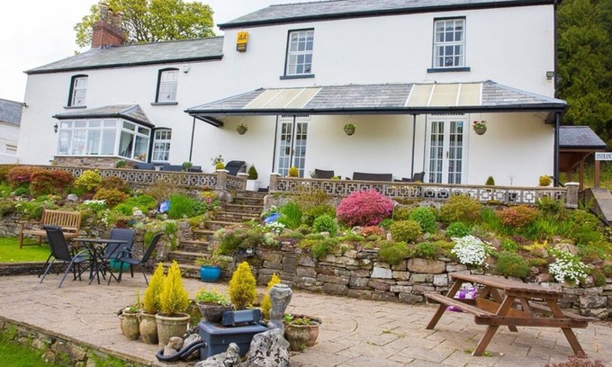 Merthyr Tydfil Casa | Llwyn Onn Guest House