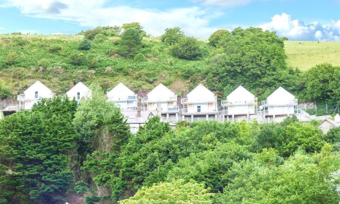 Pendine Cabaña | LLYGAID YR HAUL, pet friendly in Pendine