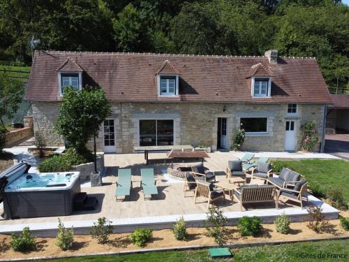 Saint-Germain-de-Clairefeuille Casa | Longère avec spa, tennis privé et recharge électrique - FR-1-497-221