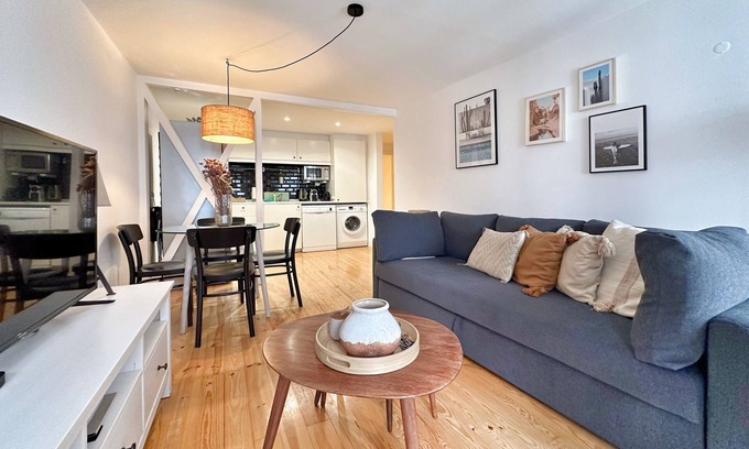Santos Apartamento | Local friendly up to 6 person apartment in the city center of Lisbon