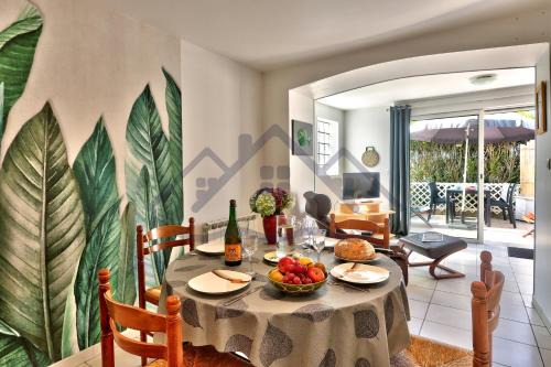 Treffiagat Apartamento | LocaLise - A02 - Appartement de plain-pied - terrasse - Juste à côté de la plage - Centre et port à pied - Wifi inclus - Draps inclus - Animaux bienvenus