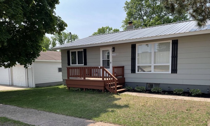 Bergland Casa | Located 1 block from snowmobile trail and 2 blocks from Lake Gogebic boat launch