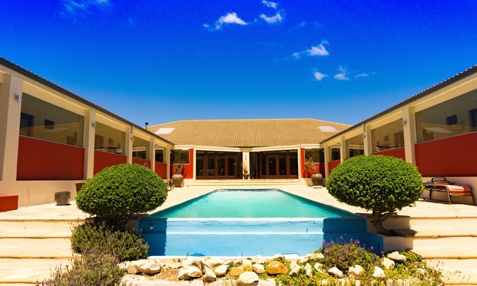 Pringle Bay Casa | Ubicado en una reserva natural, te consentirán y podrás relajarte.