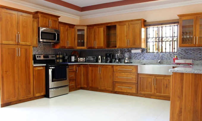 Golden Grove Villa | Ubicado en una comunidad tranquila y cerrada. RELÁJATE Y ESCÁPATE CON NOSOTROS