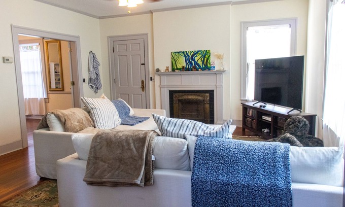 Marion Casa | Located in Marion. Only 1 hour from Myrtle Beach, 35 minutes from Florence!