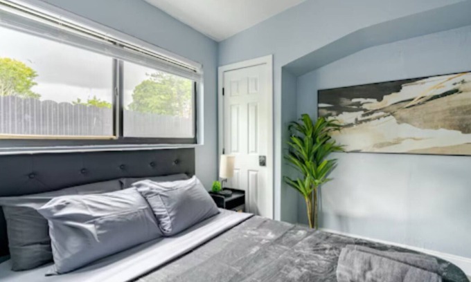 Gladeview Casa | located in the Heart of Miami near Wynwood,midtown,downtown,midtown,coconutgrove