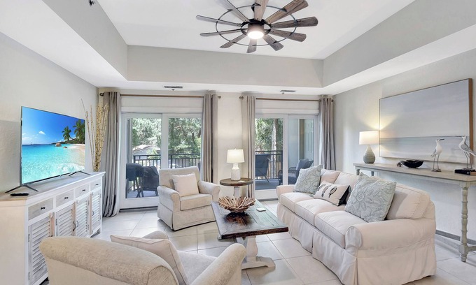 Demere Park Condominio | Located in the heart of the south end. Close to everything