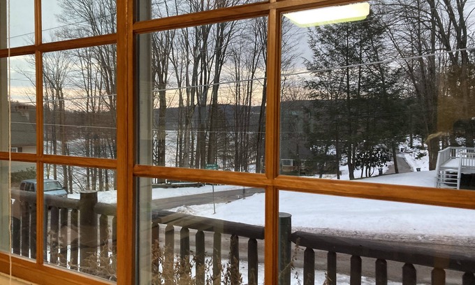 Greentown Cabaña | THE WHITE PINE COTTAGE. On Lake Wallenpaupack.
