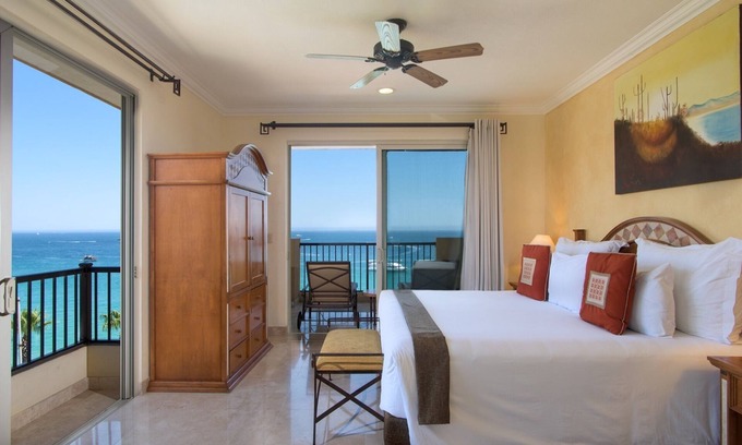 San Jose del Cabo Complejo | Located on the Pristine Medano Beach