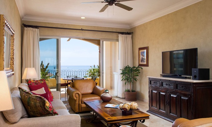 Santa Rosa Casa | Located on the Pristine Medano Beach
