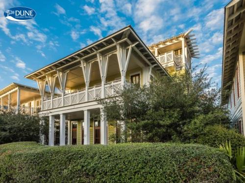 Beach District Casa | Located right on 30A, '57 Western Lake Drive' is a 6BR 6,5BA Home Carriage House home