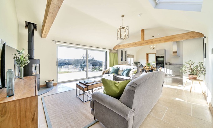 Holditch Cabaña | Located within an AONB and in an ideal location sitting on the border of Dorset and Devon