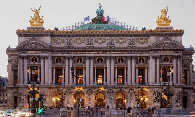 Quartier du Faubourg-Montmartre Apartamento | LOCATED WITHIN WALKING DISTANCE OF THE PALAIS ROYAL & LOUVRE WITH AIR CON- OPERA