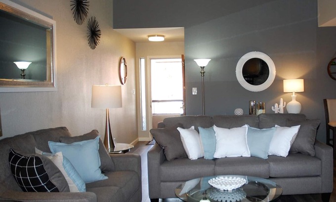 Village Two Condominio | ¡UBICACIÓN! Recientemente remodelado 2br / 2ba duerme 6 condominio en McCormick Ranch cerca de al