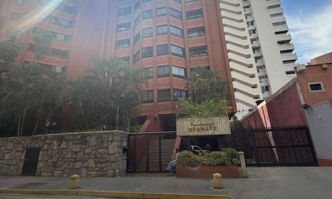 Chacao Apartamento | Location & Style, Spacious Apartment in El Rosal, CCS