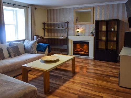 Inveraray Casa | Lochside Apartment