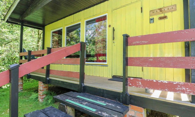 Isle of Arran Cabaña | LODGE 2 - "ROWAN", pet friendly in Lamlash, Isle Of Arran