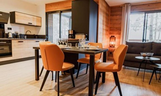 Le Chambon-sur-Lignon Casa | Lodge avec bain à remous privatif, proche du golf et piscine réservée - Confort et activités garanties - FR-1-582-373