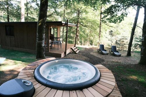 Liginiac Chalet De Esquí | Lodge avec SPA privatif - Foret et Lac