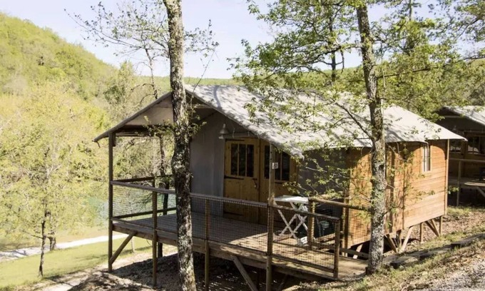 Beaumont-du-Perigord Casa | Camping Village **** El Molino SURIER - Shack rústico 3 habitaciones 5 personas