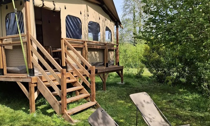 Long Cabina | LODGE LE CAREX Grundstück 16- 2 Schlafzimmer 5 Betten 5 Personen