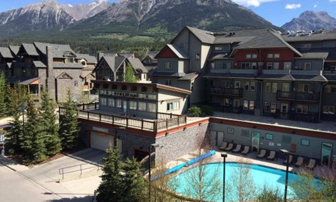 Canmore Complejo | Lodges at Canmore - Jacuzzi y piscina climatizada, lavandería privada, cocina y barbacoa