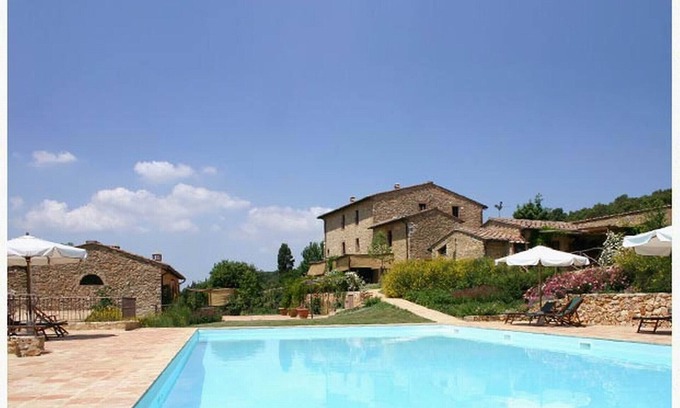 Simignano Apartamento | Lodging in Casole Elsa,Siena,pool,Wi-Fi,terrace,barbecue,playground,sleep 6