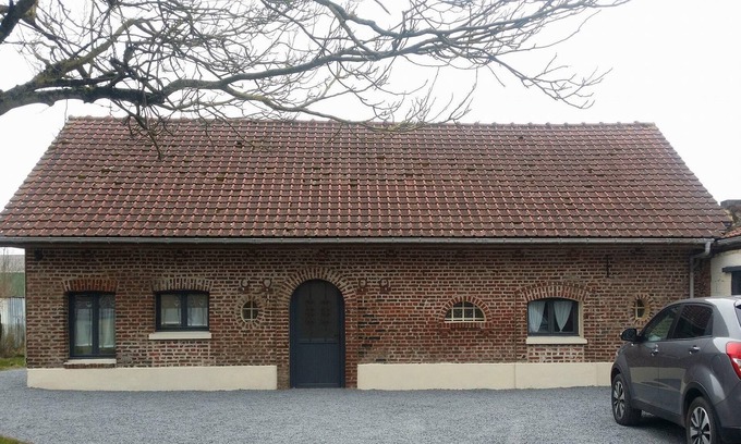 Courcelles-au-Bois Cabaña | Lodging in the center of the Albert Amiens Arras axis remembrance circuit.