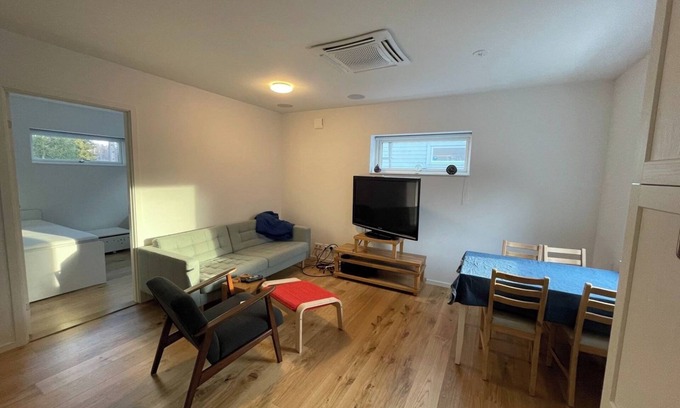 Knivsta Casa | Lófi Cottage: cosy accommodation on the Upplands Way