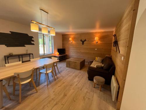 Saint-Maurice-sur-Moselle Apartamento | Loft 5 personnes type chalet avec jardin