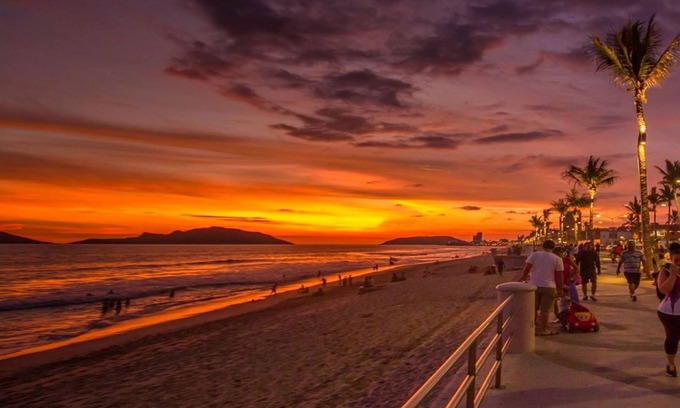 Mazatlan Apartamento | LOFT A , a pasos malecón, playa , Estadio de baseball , Acuario y zona dorada.
