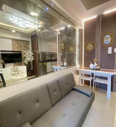 Clark Freeport Apartamento | Loft and Luxe 1BR Condo in Clark