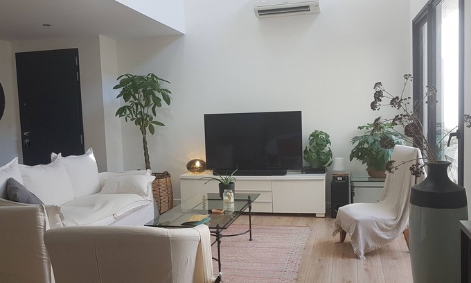 Mireval Apartamento | Loft apartment in former Chai between sea and garrigue