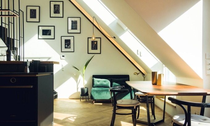 Meidling Apartamento | Loft Black River near Schönbrunn Palace/U6