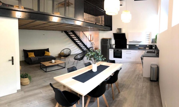 Epinouze Apartamento | LOFT CELEST IMM