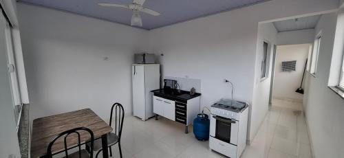 Jardim Rafael Casa | Loft Cs.2 a 30m da Praia. Wi-Fi, TV, Ar Cond.