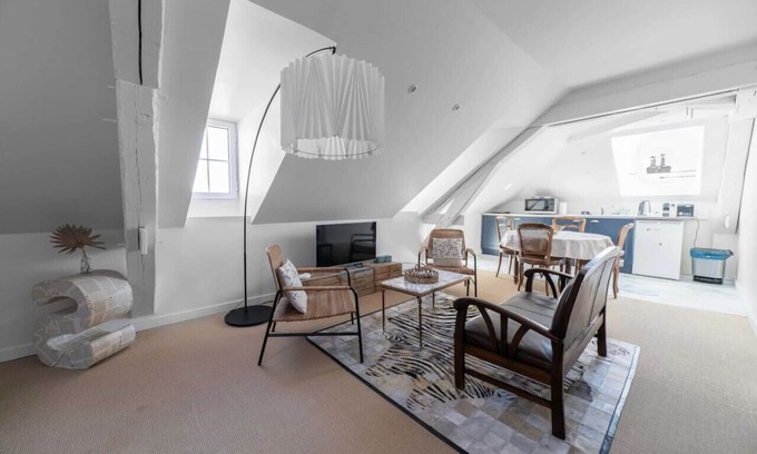 Gannat Apartamento | Loft design au centre-ville avec jardin et parking