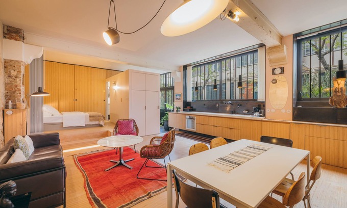 Quartier Saint-Ambroise Apartamento | loft in the oberkampf district 2 bdr 2 baths