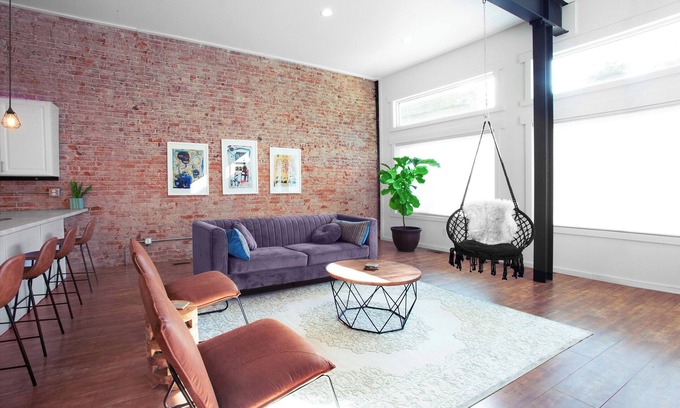 Kalamazoo Condominio | Loft in the Zoo Premium downtown apartment!
