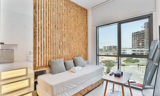 Dubai Apartamento | Loft-Style Studio in MAG 555 W/Pool & Gym Access