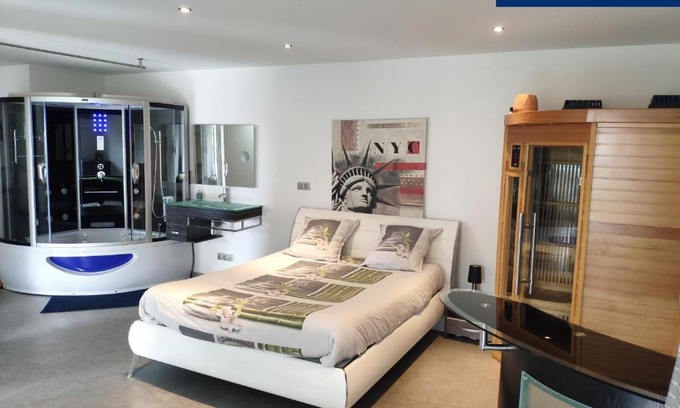 Agen Apartamento | Loft Zen SPA Balneo Parking Gratuit Sauna Hammam Billard
