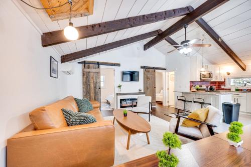 Center Conway Casa | Lofty Dreams Cabin By Conway Lake and Saco River!