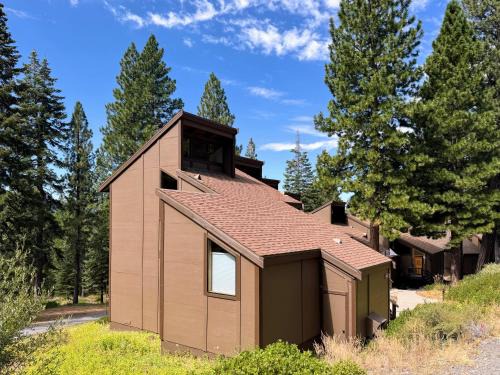 Truckee Apartamento | Lofty Retreat, Condo in Northstar