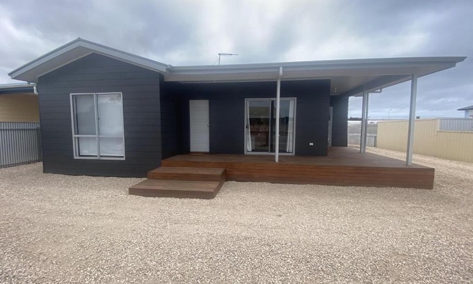 Melville Casa | Lofty's Shack